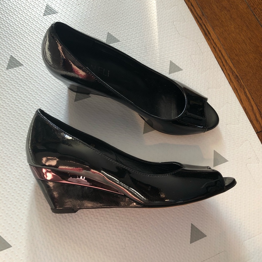 Vaneli patent leather shoes